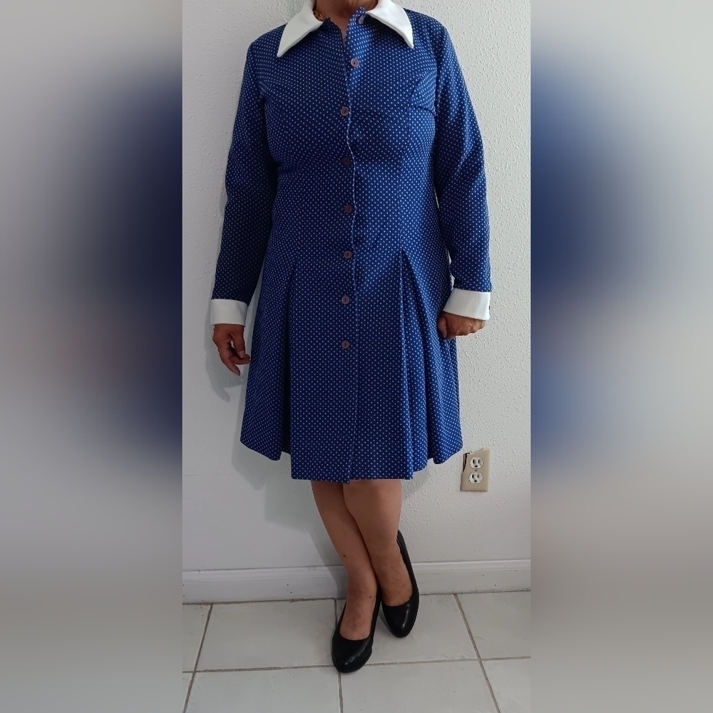 Vintage SEARS The Fashion Place Blue The Shirtdress vintage polka dot size S-M
